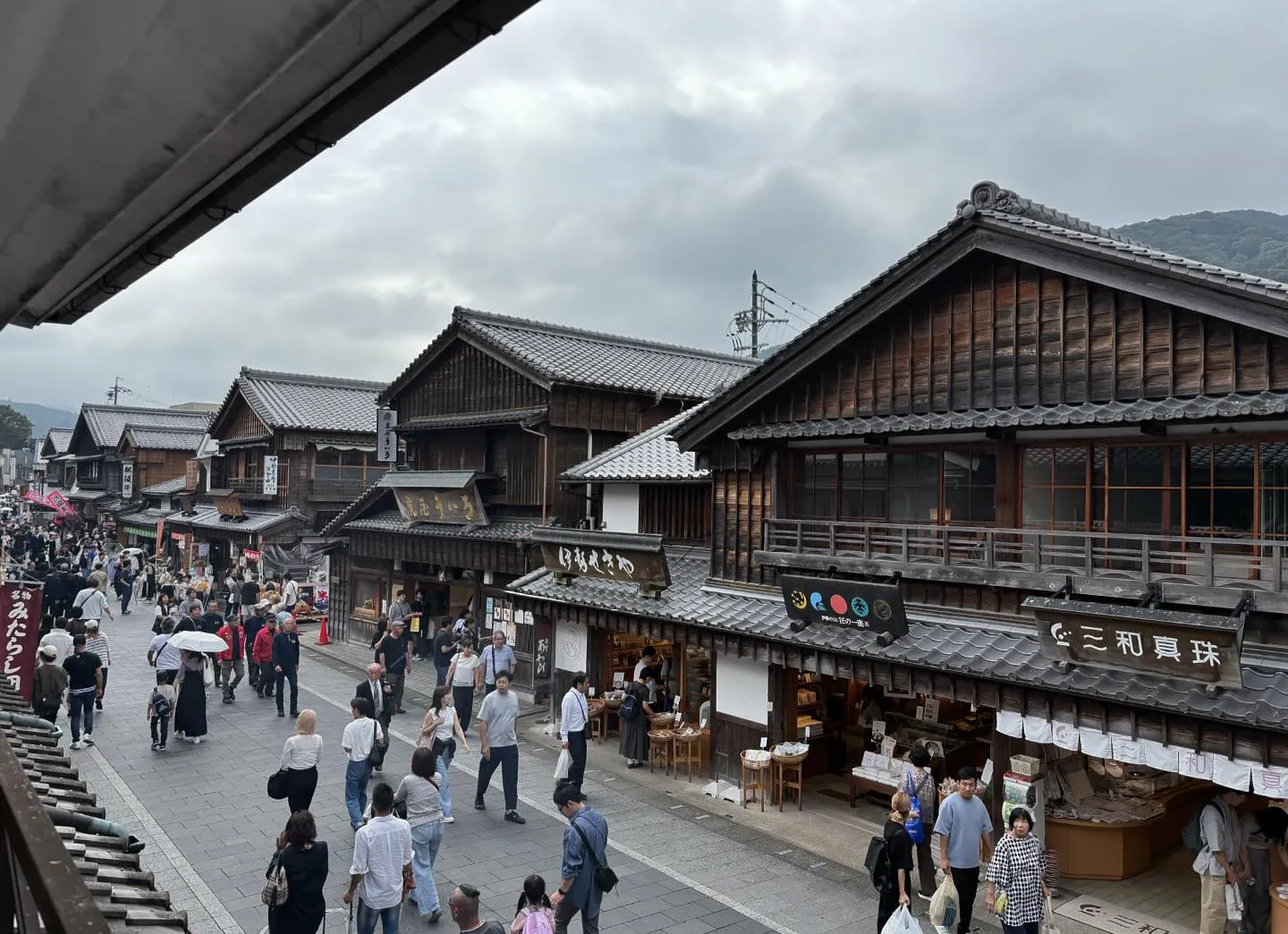 建物と🏯食べ物🍣があれば人が集まる、が私の持論。