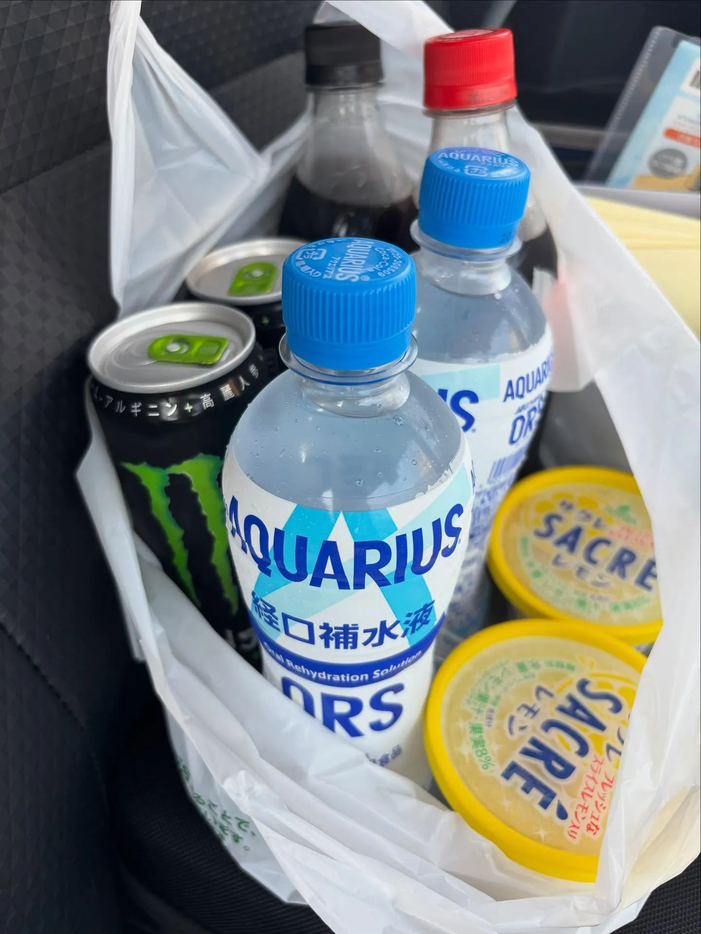 屋根葺き替えの現場🏠。