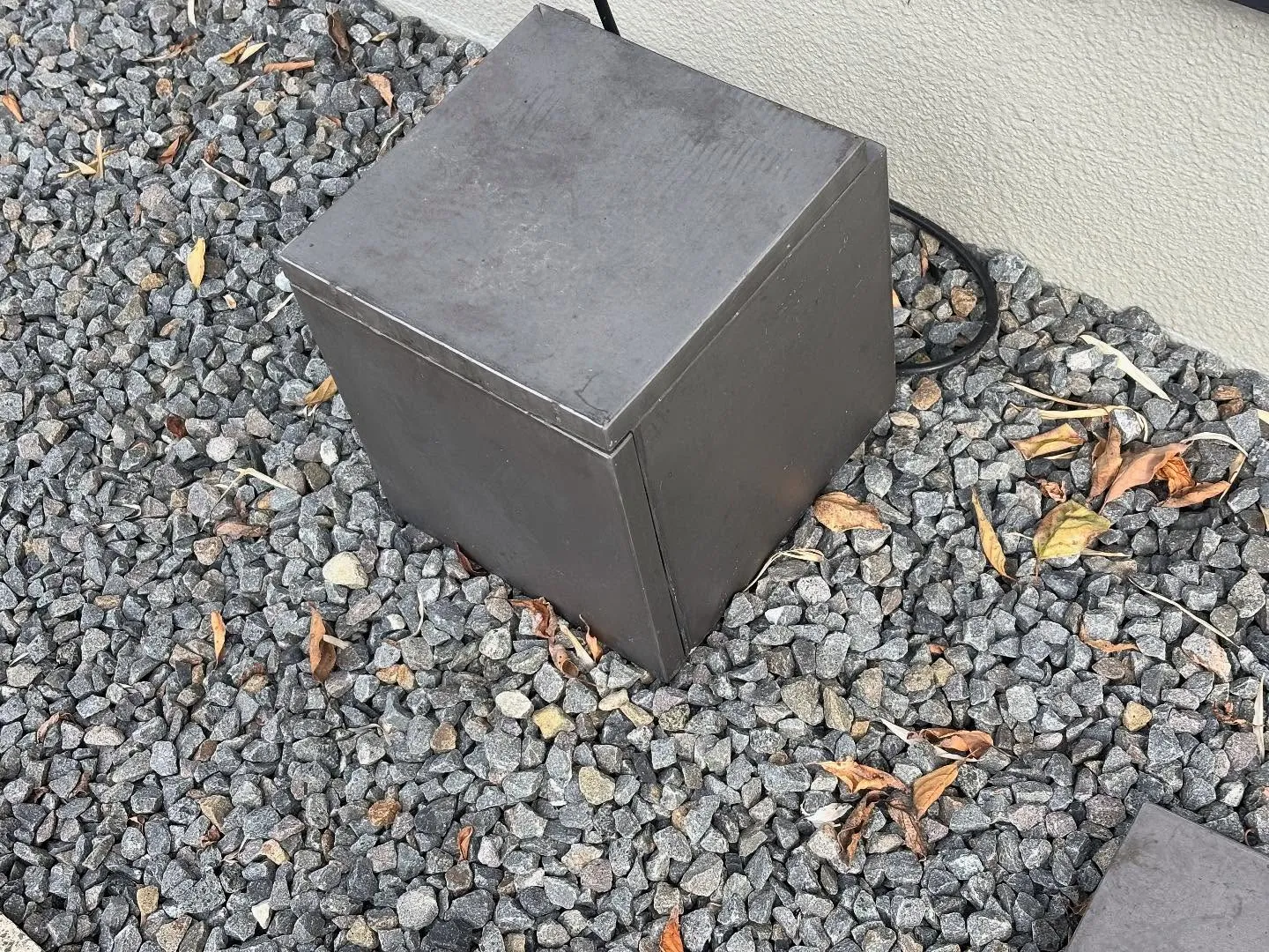 瓦の使い方もいろいろ😃。