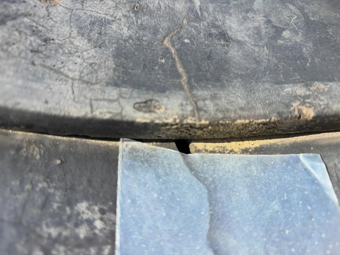 やっちゃいけない屋根修理💦。