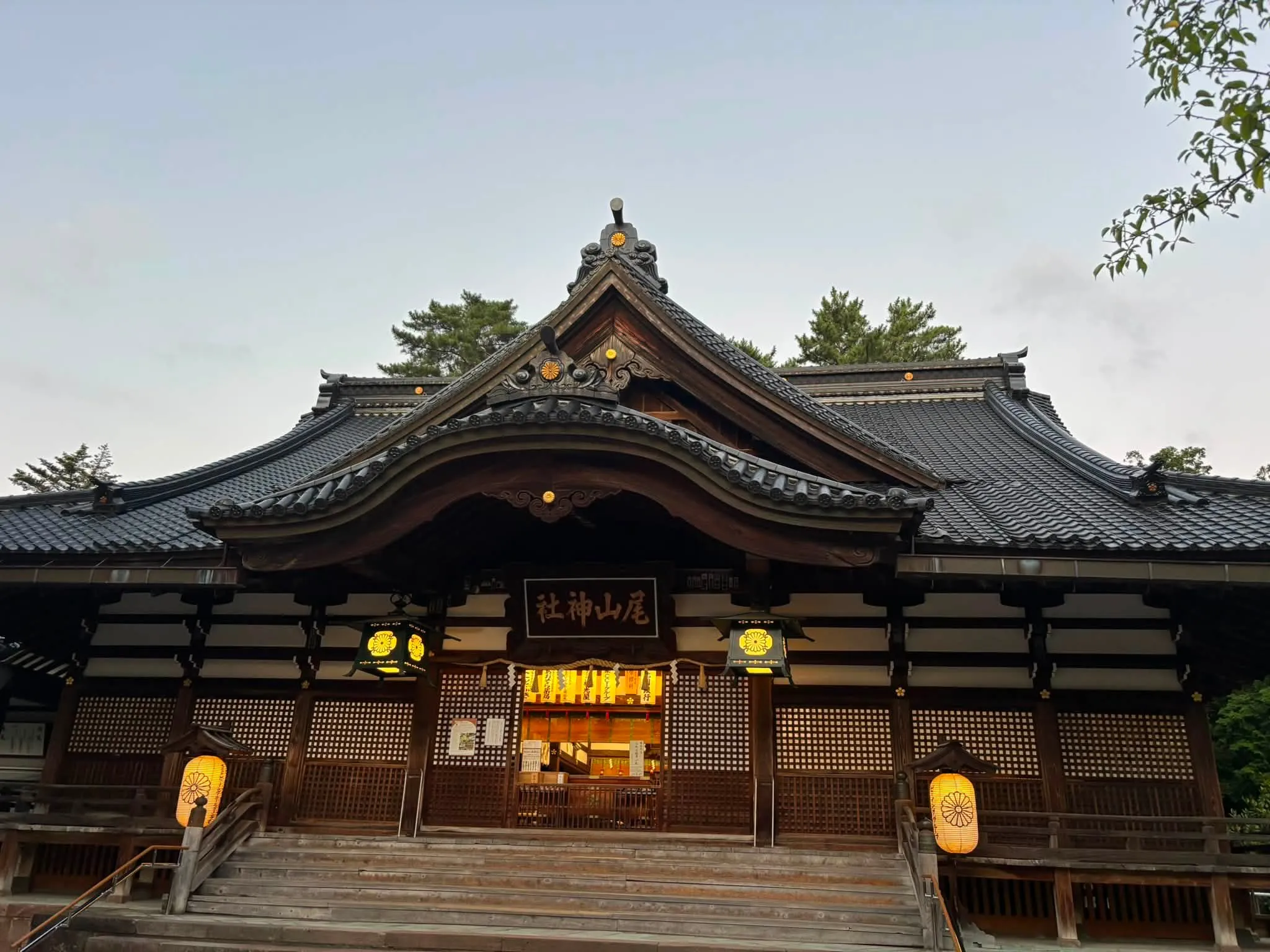 ちょいと用事で、石川県金沢市のシンボルの一つである「尾山神社...